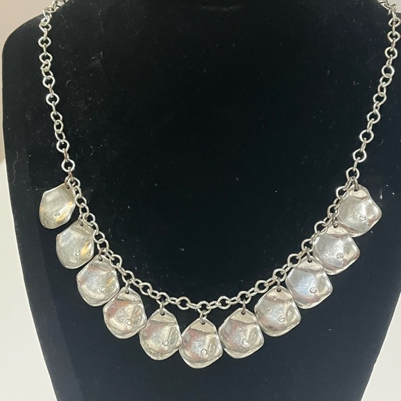 Silver tone petal necklace 17” - Picture 11 of 12